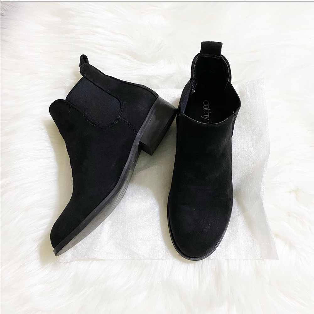 Cathy Jean || Suede Ankle Boots